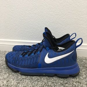 Kevin Durant 9 on court
